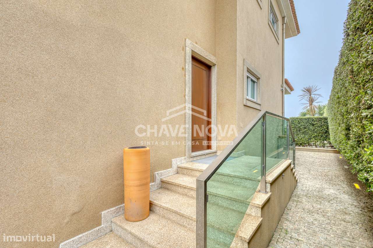 Moradia T3 Canidelo COMO NOVA com Piscina 4 Frentes-38