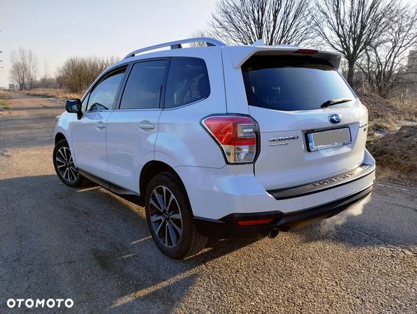 Subaru Forester 2.0 XT Platinum Lineartronic - 7