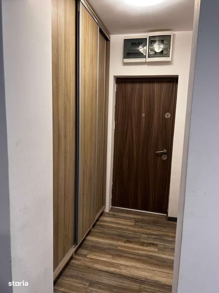 Bd Timisoara, Brasov, Plaza mall - Imagine principală: 4/16