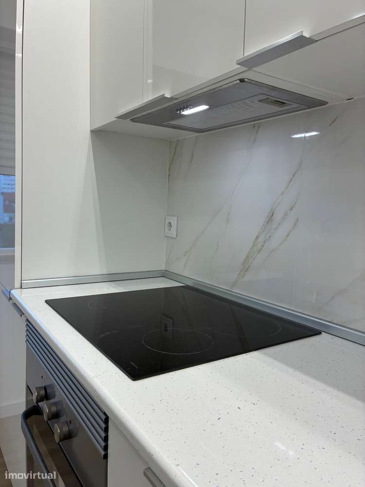 Apartamento T4 em Barreiro com Excelente Localização-34