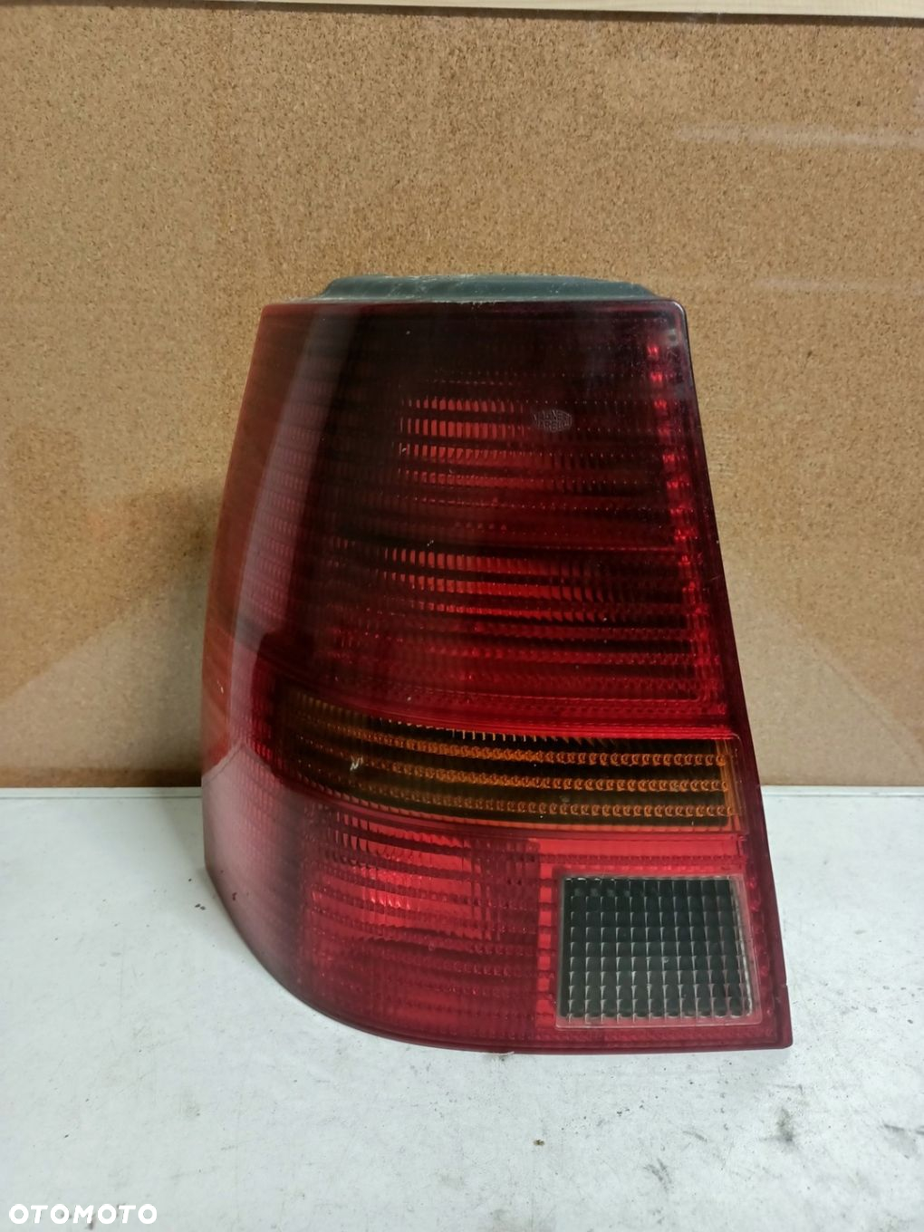 LAMPA TYŁ LEWA VW GOLF 4 IV KOMBI - 2