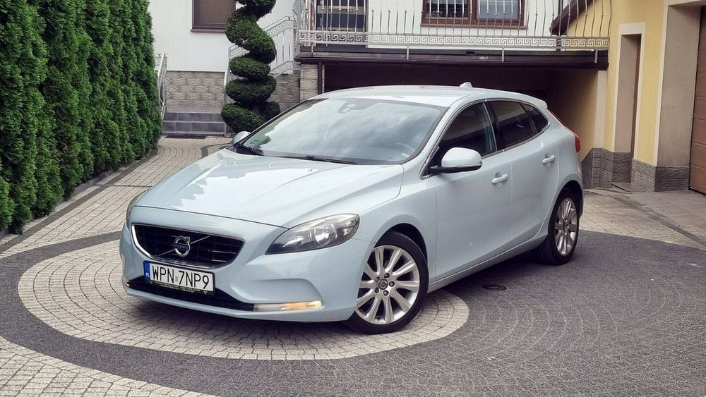 Volvo V40 II (2012-) 2013