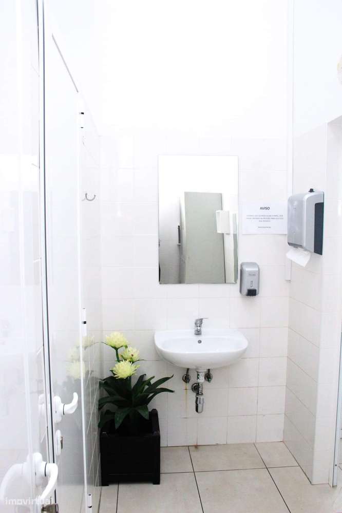 Armazém Industrial com Excelente Localização em Braga-14