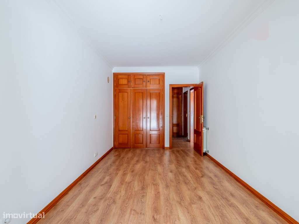 Apartamento T2 com terraço de uso exclusivo-18