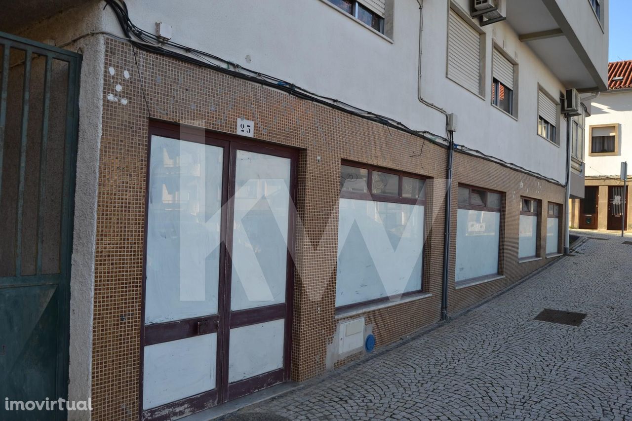 Espaço para Projeto Comercial com Alvara CAFE SNAK Bar ou Habitaçao