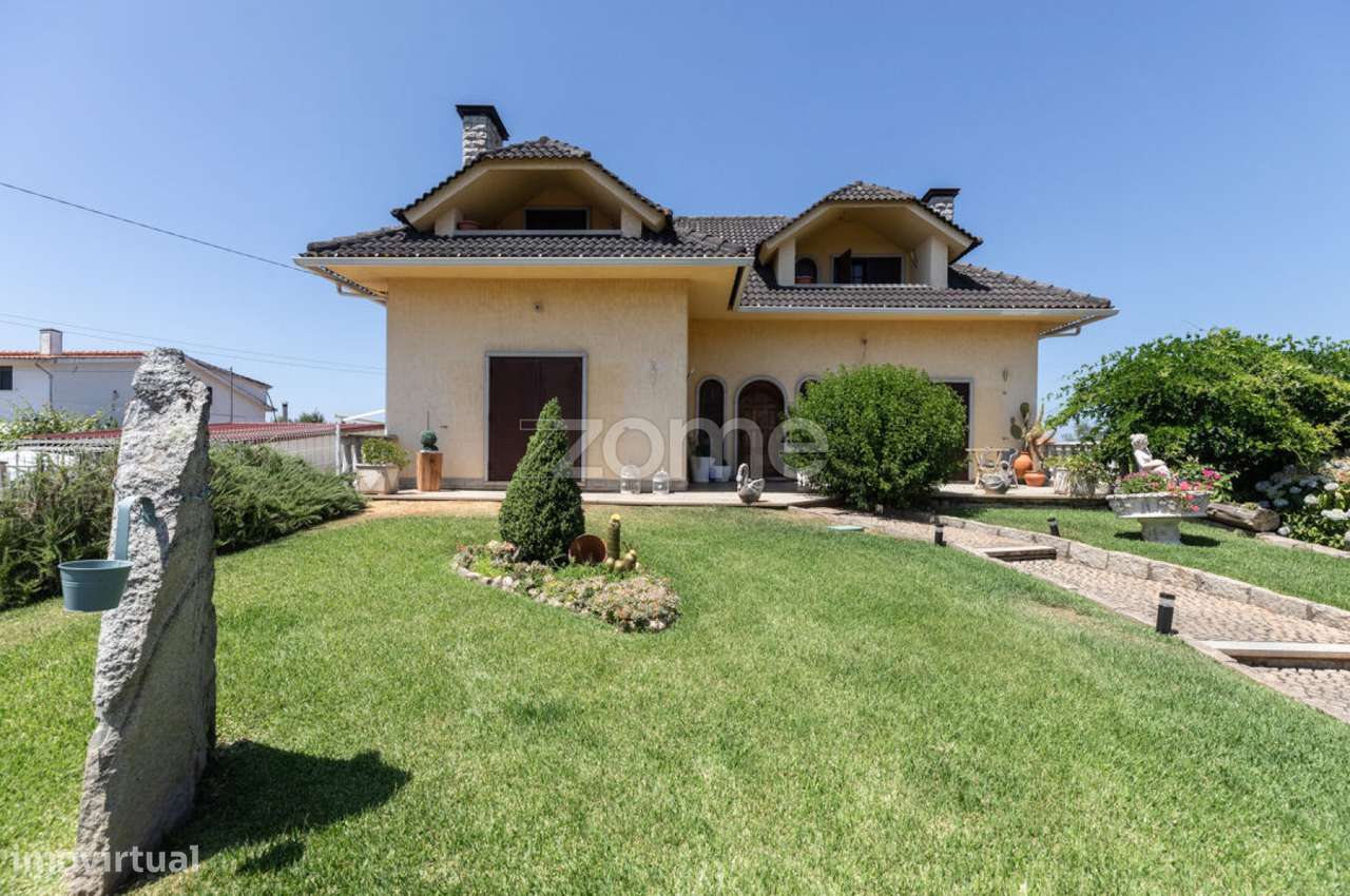 Moradia T5 com Anexos e Terreno na BARROSA em ARGANIL - Grande imagem: 2/42