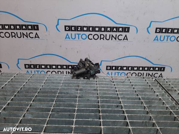 Broasca capota Toyota RAV 4 III 2005 - 2009 SUV 4 Usi (413) - 2