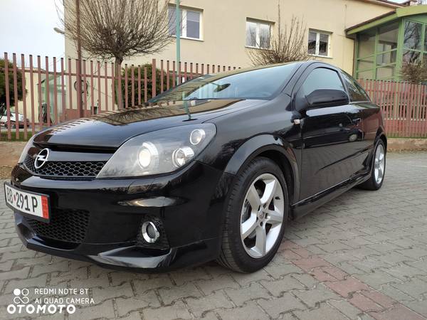 Opel Astra III GTC 1.9 CDTI Cosmo - 11