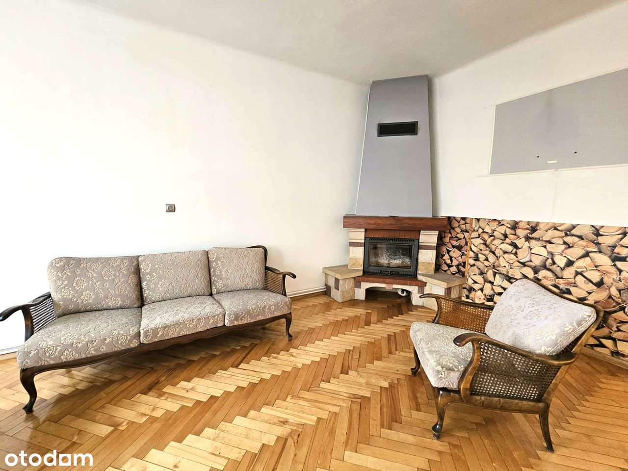 Przestronne, bardzo jasne, trzypokojowe w centrum Błonia! Niski czynsz-3