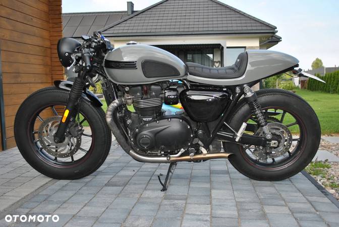 Triumph Street Twin - 3