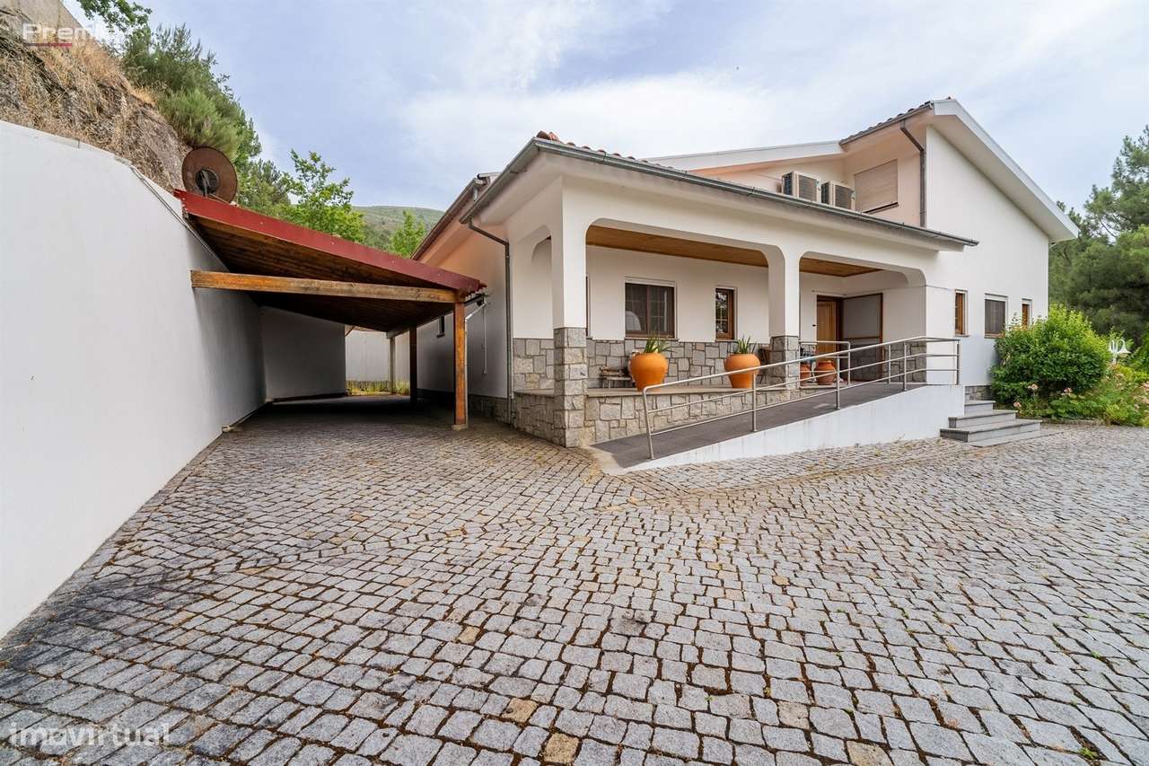 Moradia T4 Venda em Seia, São Romão e Lapa dos Dinheiros,Seia-5