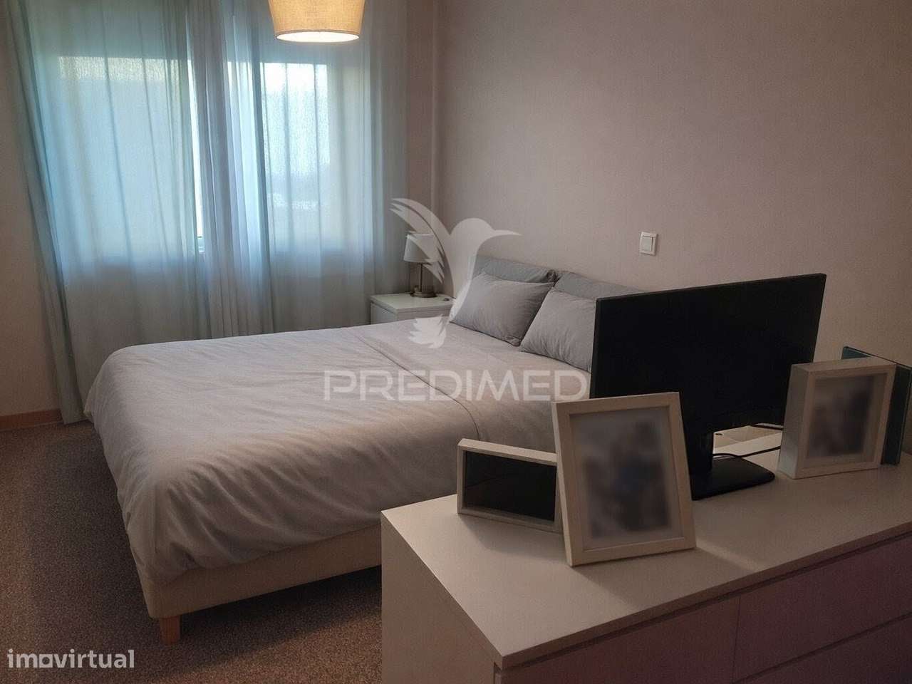 T2 na Rua de Santana com garagem e excelente exposição solar-2