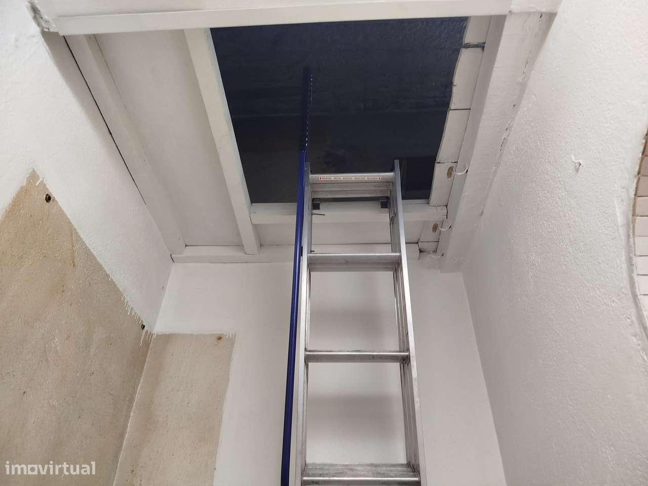 Oportunidade de Investimento — Loja à Venda no Lumiar por 50.000 €-12