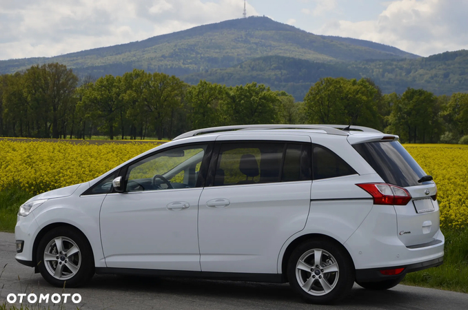 Ford Grand C-MAX - 10