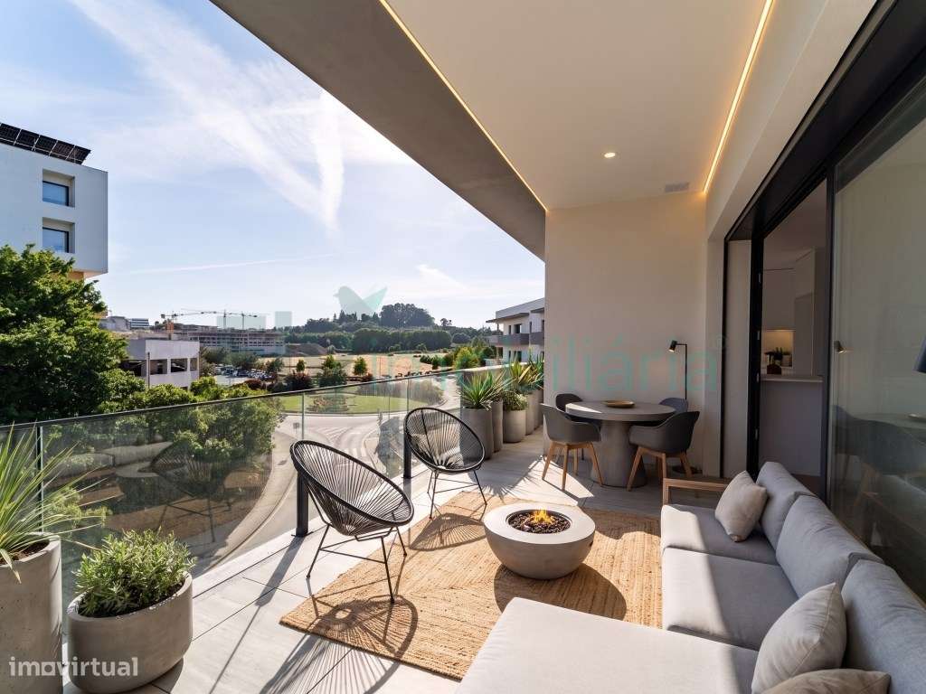 Apartamento T3 com excelente áreas em zona central de Lousada-40