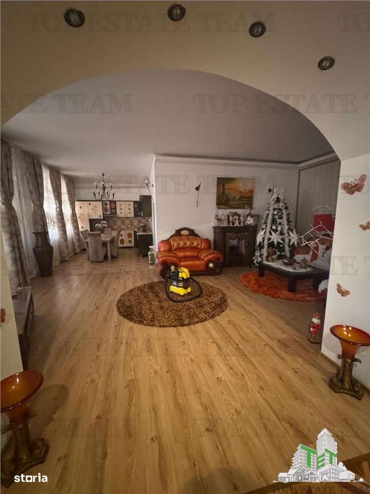 Apartament 3 camere plus curte proprie Eforie Nord - Imagine principală: 5/13