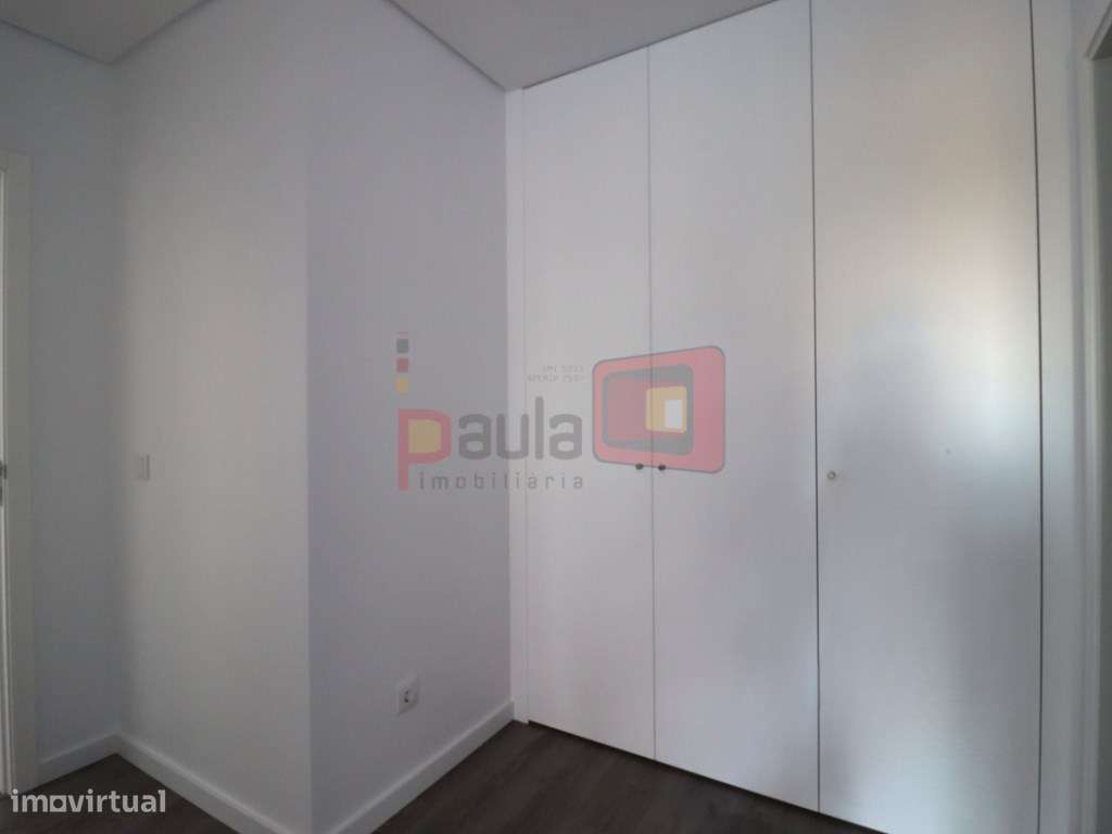 APARTAMENTO T5 DUPLEX NOVO - MONTIJO-18