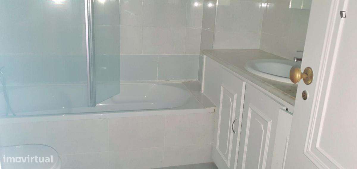 Quarto - localizado em Amadora Lisbon - Grande imagem: 5/10