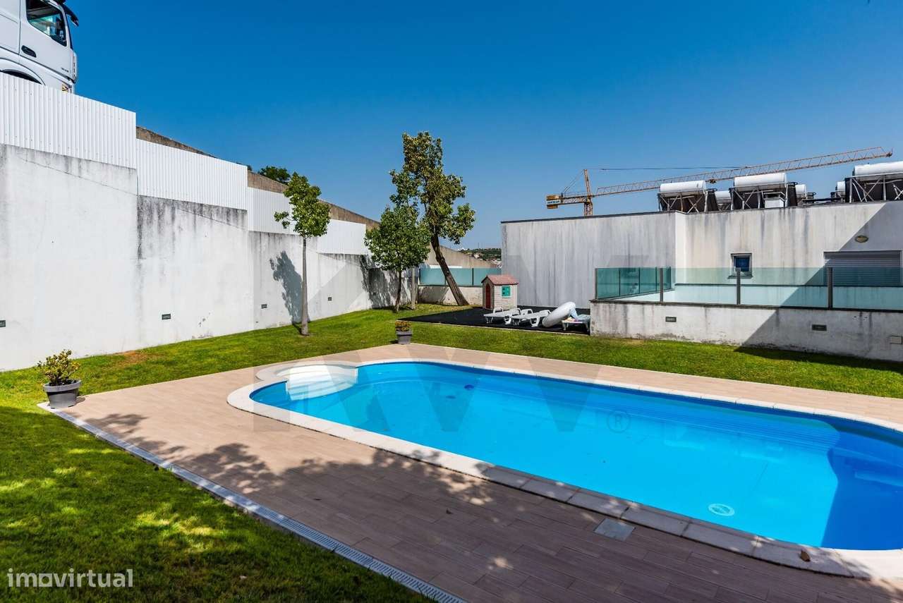 Apart T3 -  Condomínio fechado - Varandas - Piscina - Box para 3 viatu-49