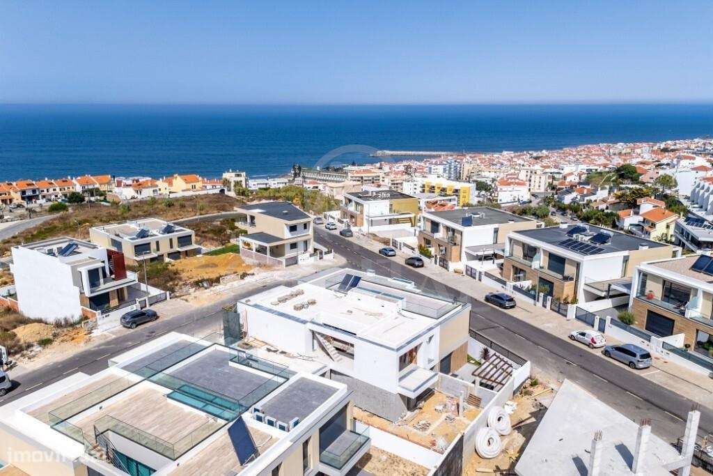 Moradia T4 de Luxo com Vista Mar: O Seu Refúgio Na Ericeira!-3