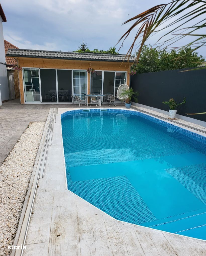 Vila la cheie ,530 mp teren ,piscina ,foisor ,panouri ,dotari top