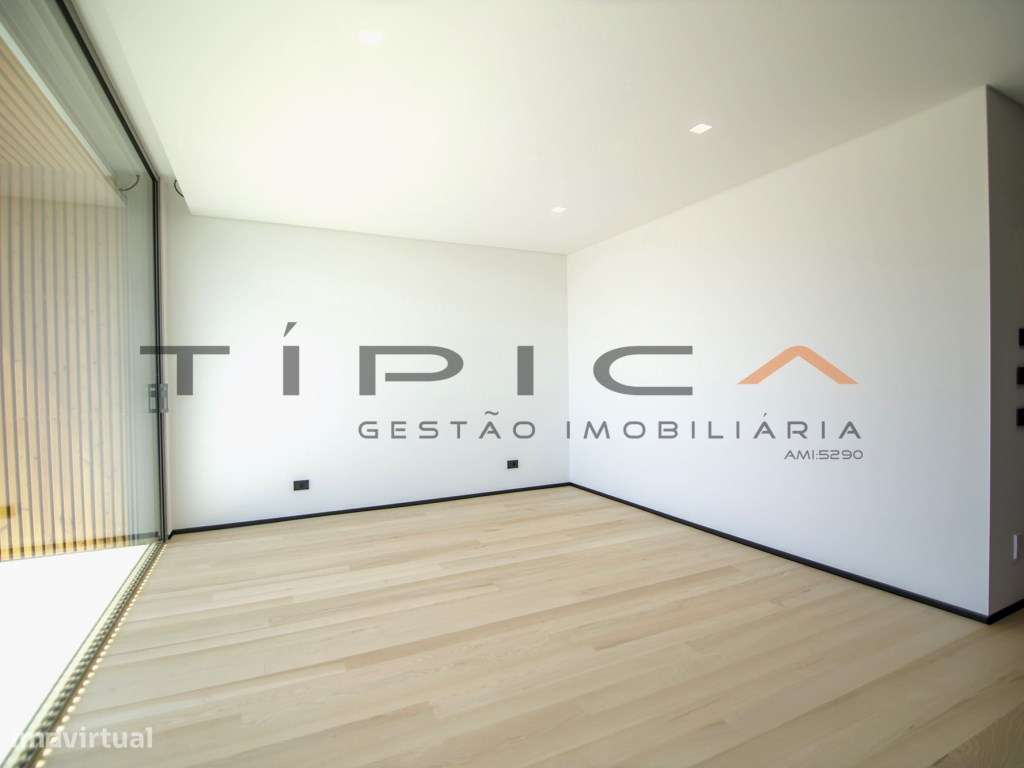 Moradia LUXO Condomínio Privado-34