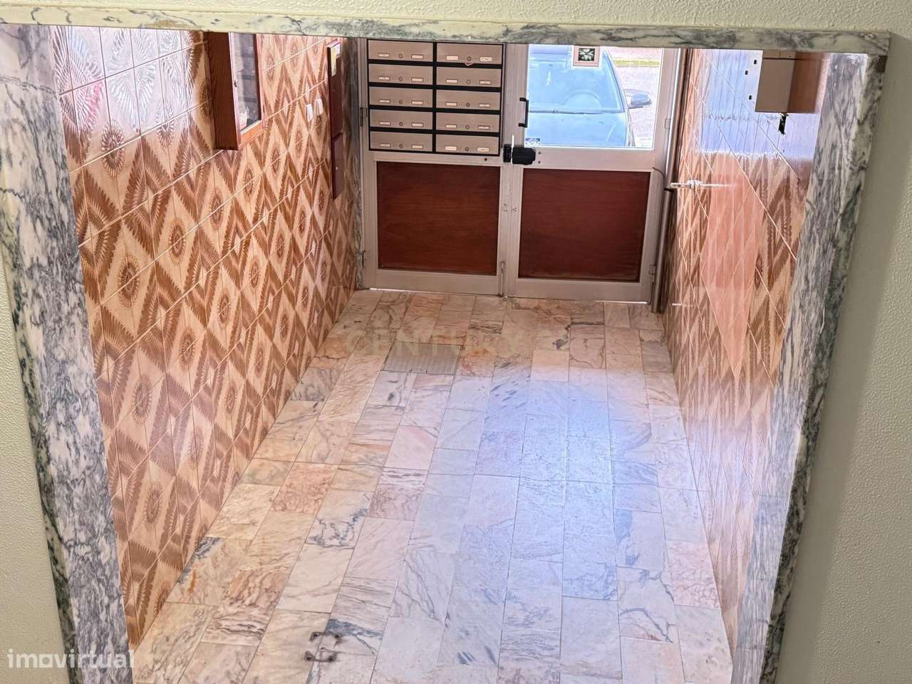 T3 no Coração da Arrentela – Oportunidade Única! 250.000 Euros-23