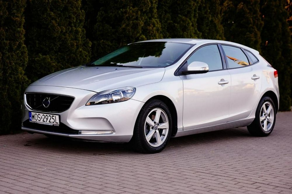 Volvo V40 II (2012-) D2 Kinetic 2015