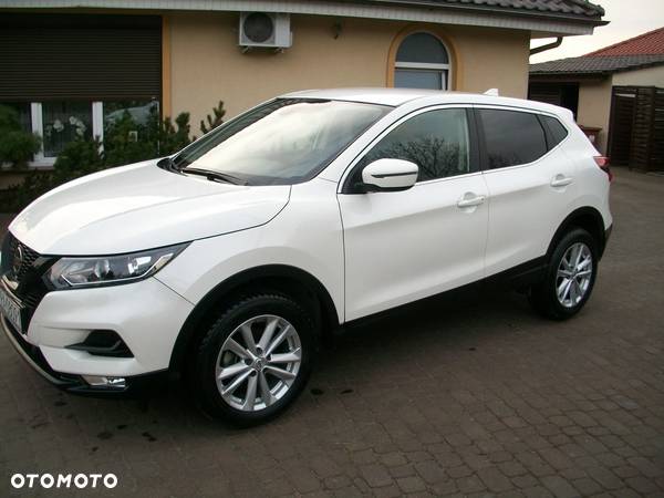 Nissan Qashqai - 1