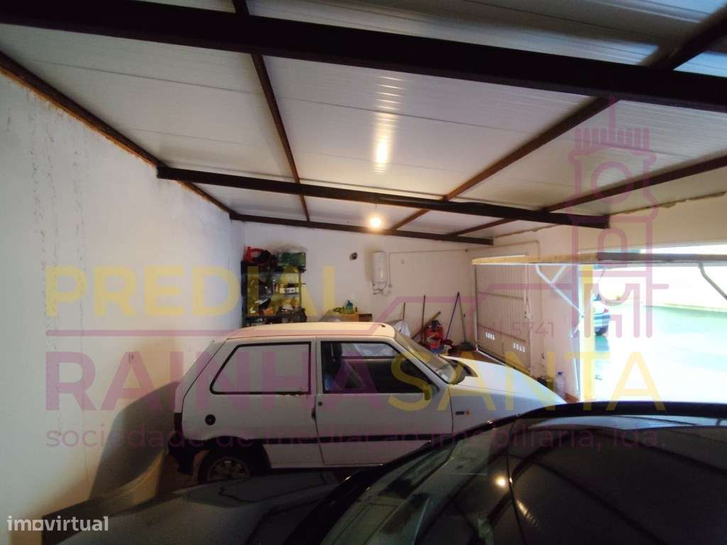 Moradia T3 com Garagens e Tertúlia - Amiais de Cima-17