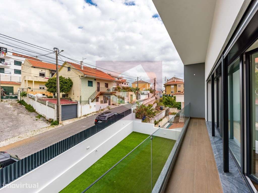 Moradia V5 nova no Bairro do Trigache em Famões-48