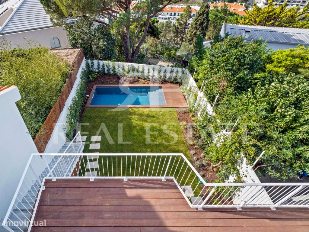 Moradia T4 com Jardim e Piscina no Monte Estoril - Cascais-25