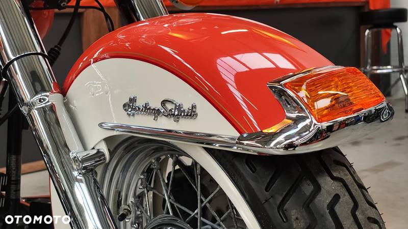 Harley-Davidson Softail Heritage Classic - 13