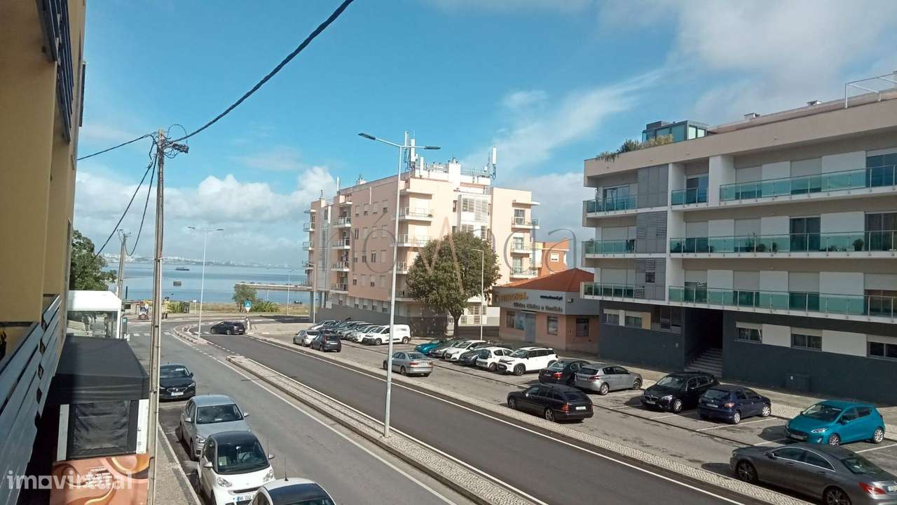 Apartamento T4 com vista rio e estacionamento duplo  Onde o confort...-11