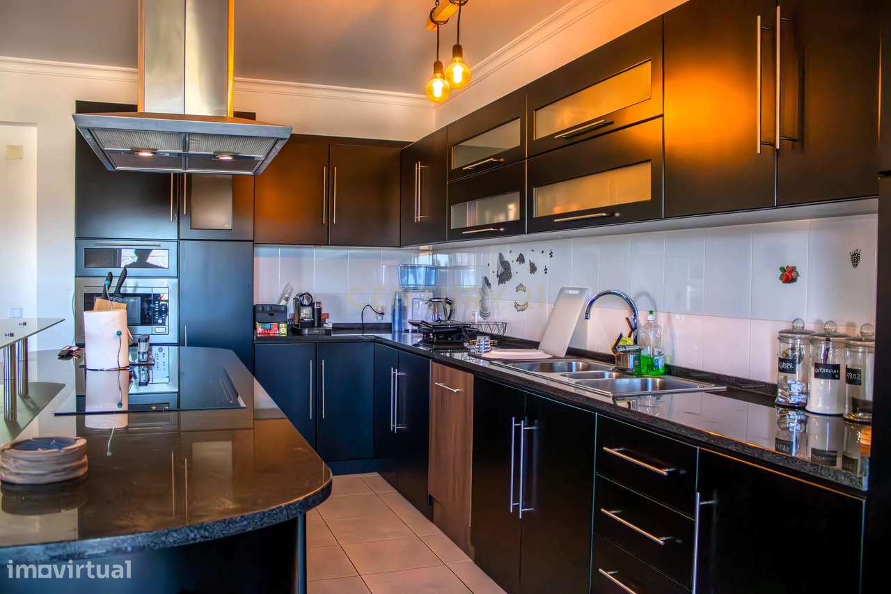 Moradia moderna | 3 pisos | Vila Nova Foz Côa-14