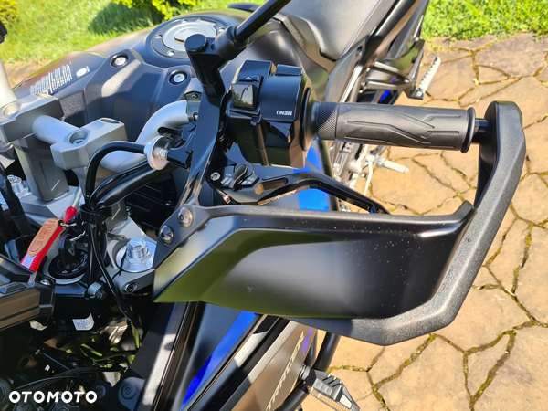 Yamaha MT - 28