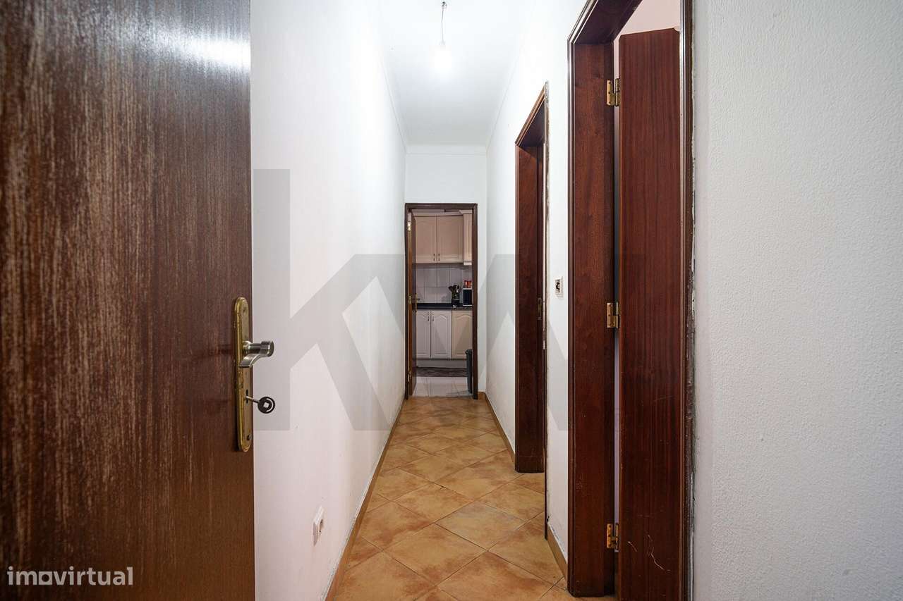 Moradia em Barcarena com Potencial para T3 ou Investimento (2x T1)-15