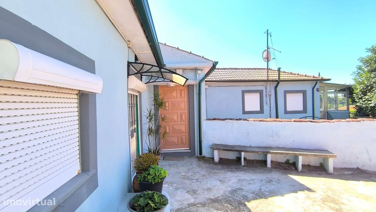 Casa T2 em Quintinha com 4 Casas em Porto Campanhã-27