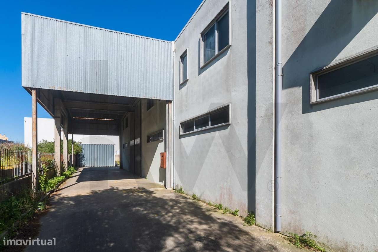 PARQUE  INDÚSTRIAL,  ESCRITÓRIOS e ARMAZÉNS em CONDOMINÍO FECHADO  Pri-58