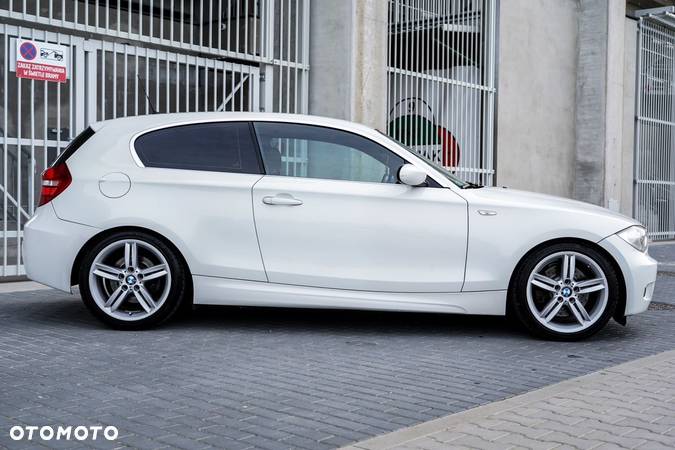BMW Seria 1 123d - 13