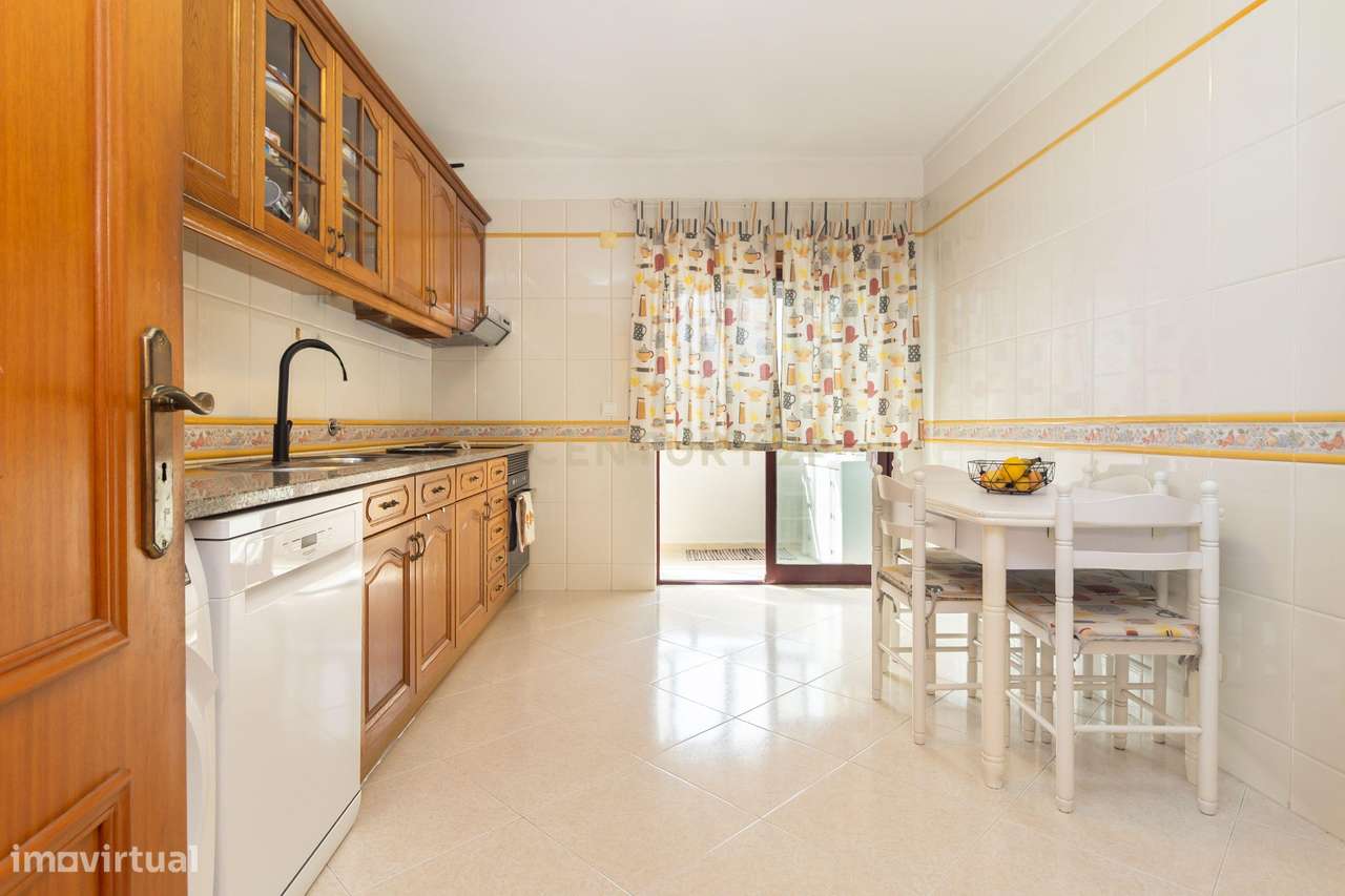 Apartamento T2 em Setúbal - Oportunidade Única! - Grande imagem: 2/29