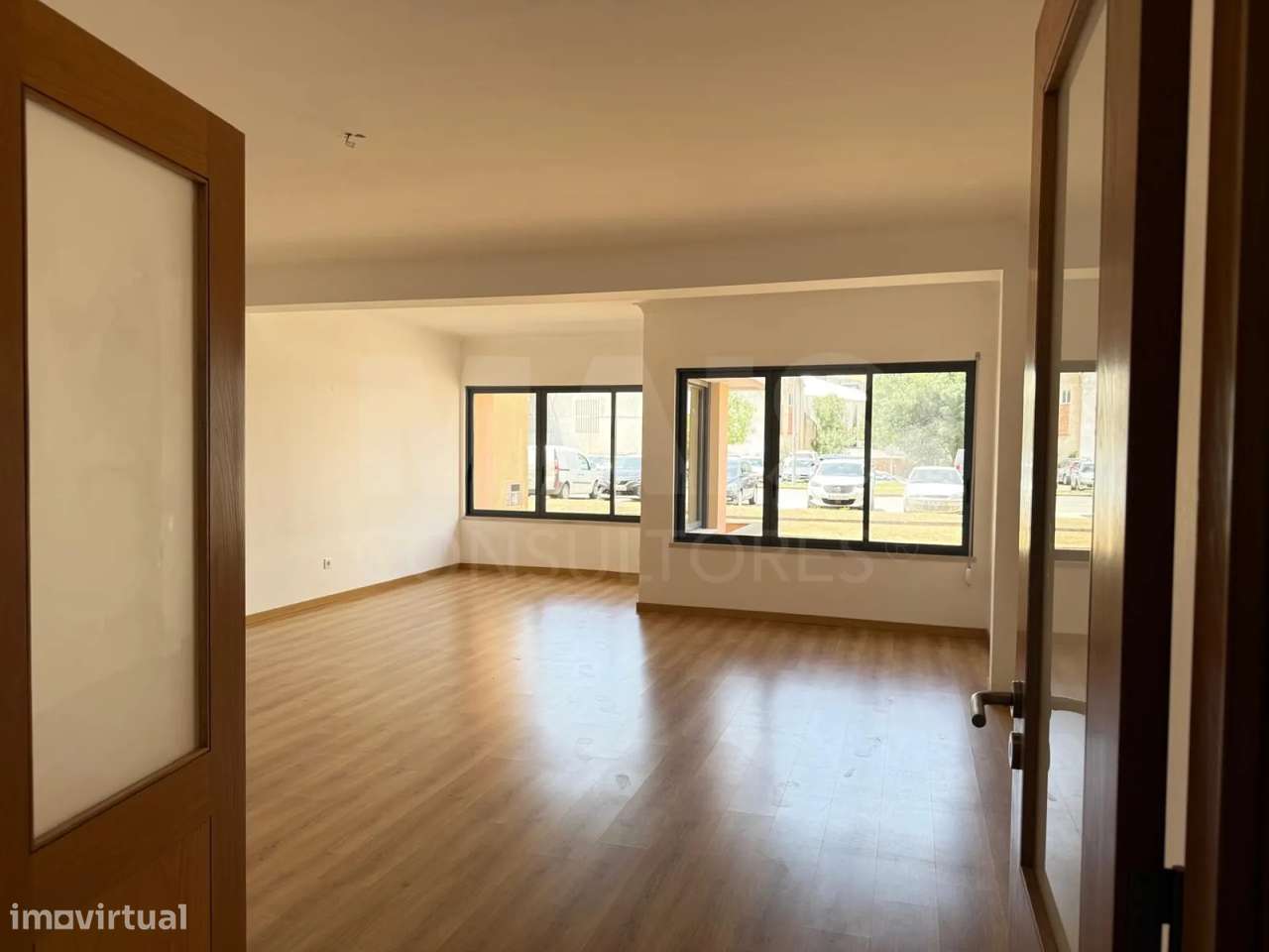 Apartamento T2 Semi-Novo | Terraço | Garagem | Bombarral-3