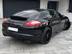 Porsche Panamera 4S - 4