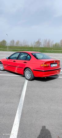 BMW Seria 3 318d - 13