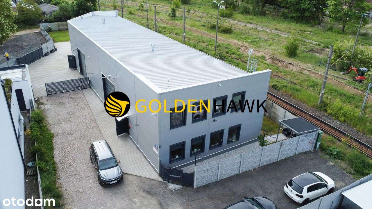 Nowoczesna hala z placem, antresolą i zieloną stre - Pełny obrazek: 4/20