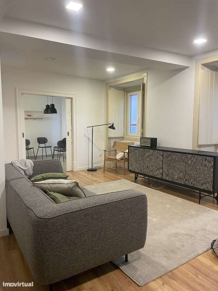 Moradia T3 com terraço e sótão em arrendamento - Grande imagem: 4/27