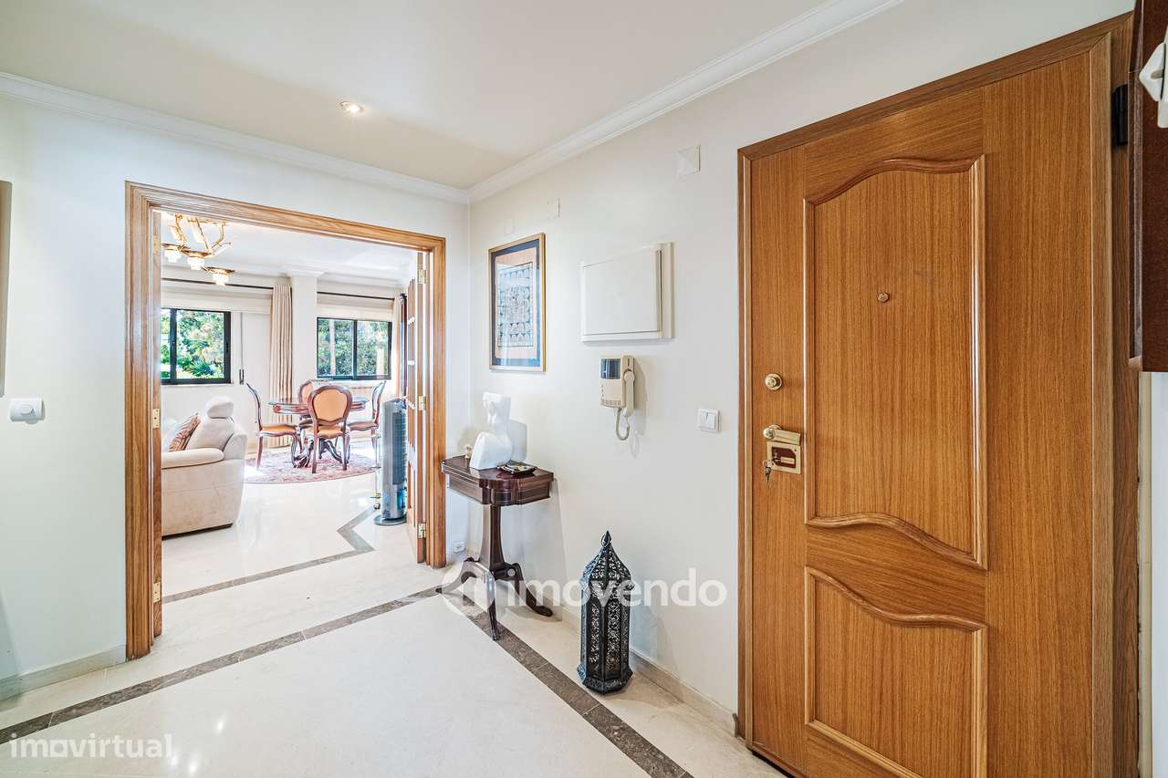 Apartamento T2 com garagem em condomínio com jardim, Paço de Arcos-26