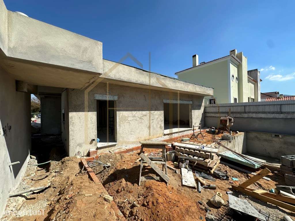 ESPLÊNDIDA! Moradia Isolada T3 com Garagem e Piscina. Azeitão - Grande imagem: 3/18