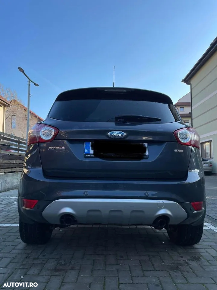 Ford Kuga - 8