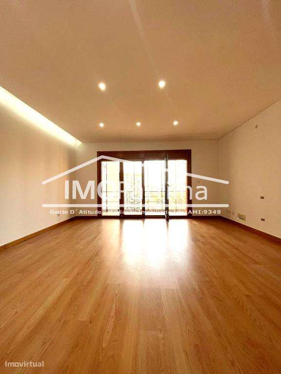 Apartamento T3
Odivelas-2